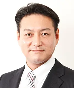 新名史典さんお写真