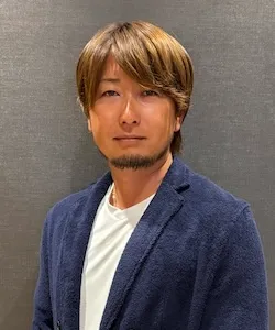 三嶋一輝さんお写真